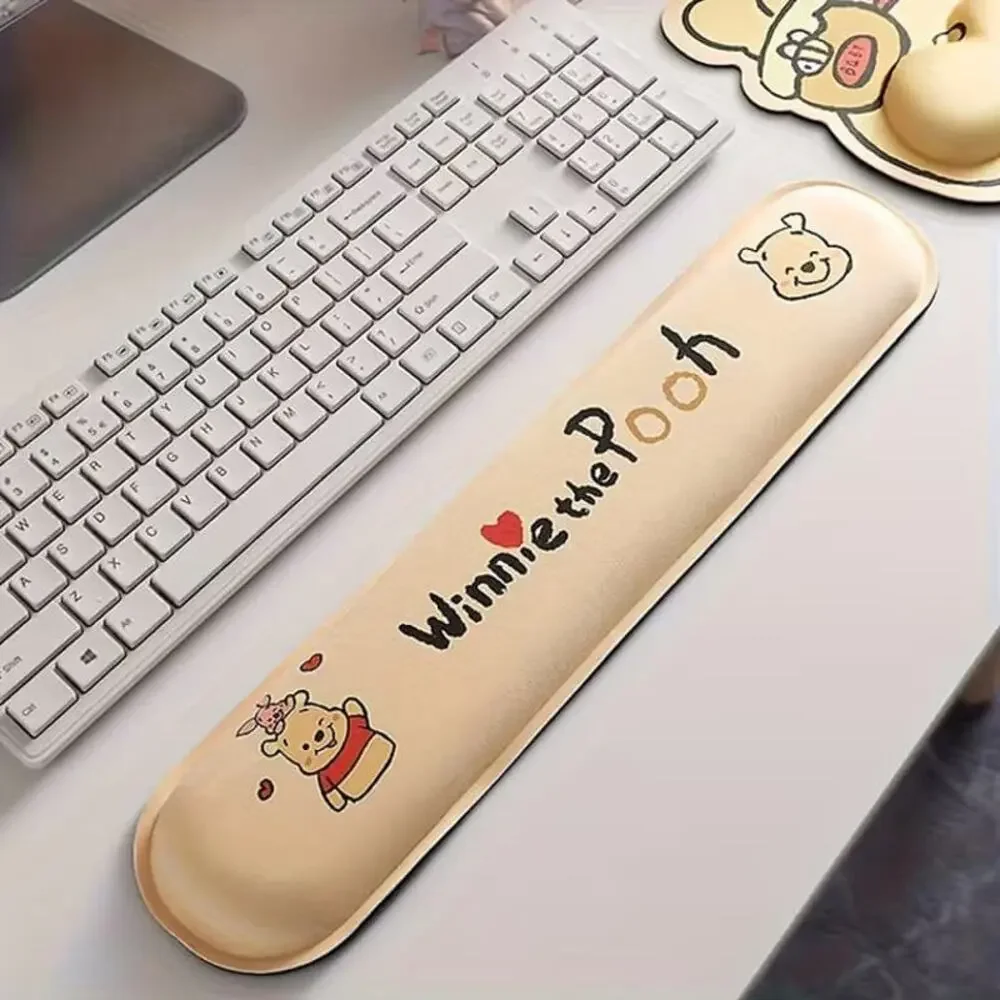 Pooh Bear Cute and Cheeky Mouse pad + Typing Wrist Support Set, mousepad